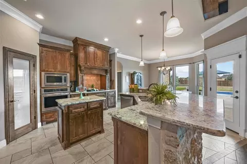2027 Dash Ln, Springtown, TX 76082 photo 9