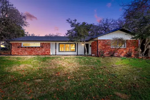 1921 Nottingham Blvd, Fort Worth, TX 76112