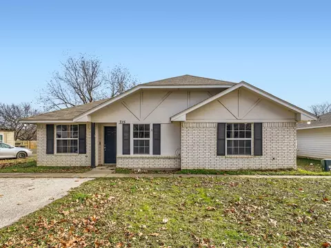 715 Caddell St, Aubrey, TX 76227