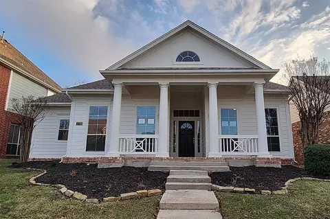 1726 Ivy Ln, Carrollton, TX 75007