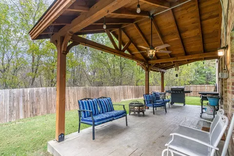 1303 Meadow Creek Ct, Princeton, TX 75407