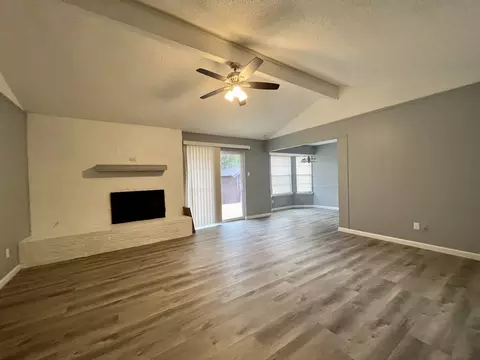 6524 Stardust Dr S, Watauga, TX 76148