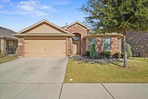 6304 Eagle Lake Ct, Fort Worth, TX 76179