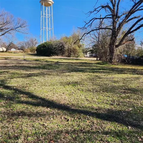 370 Briggs Boulevard, East Tawakoni, TX 75472