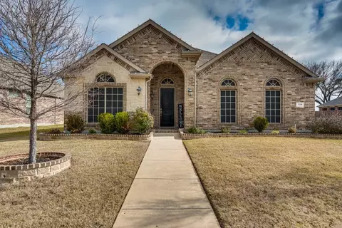 730 Dover Dr, Midlothian, TX 76065
