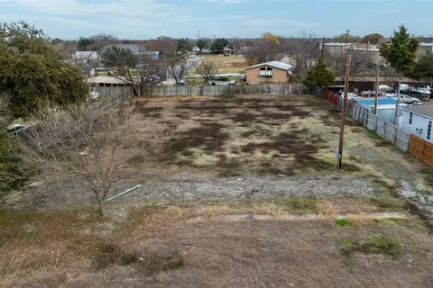 109 Stark Rd, Hackberry, TX 75036 photo 5