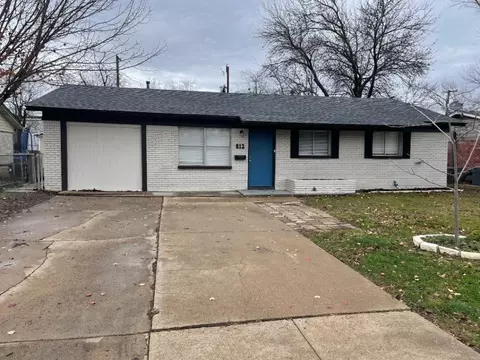 812 W Barron Ave, Everman, TX 76140