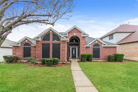 2000 Blackfoot Trl, Mesquite, TX 75149