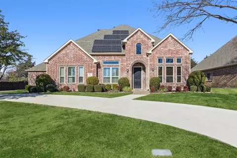 317 Black Walnut Dr, Garland, TX 75044