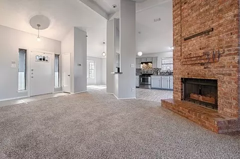 2608 Shasta Ct, Fort Worth, TX 76133