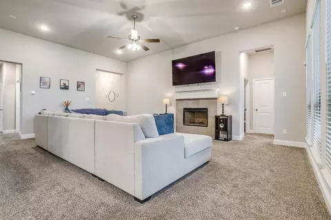 708 Hackamore St, White Settlement, TX 76108 photo 9