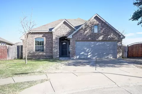 2725 Merry View Ln, Fort Worth, TX 76120