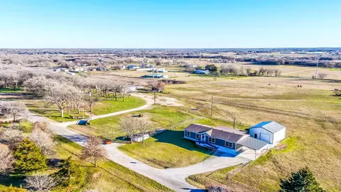 301 Kennel Rd, Springtown, TX 76082