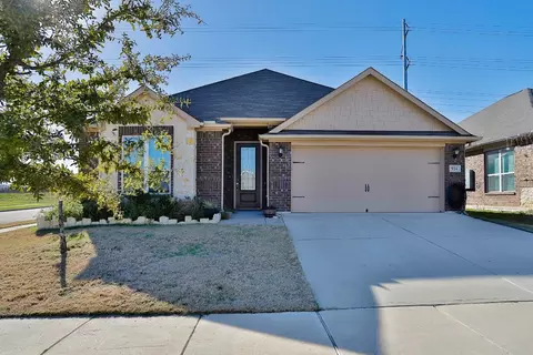 924 Princewood Dr, Denton, TX 76207