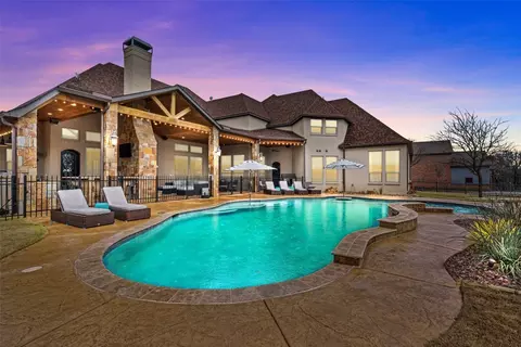 157 Tyler Ct, Fort Worth, TX 76108