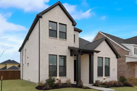 825 Fieldcrest St, Celina, TX 75009 photo 4