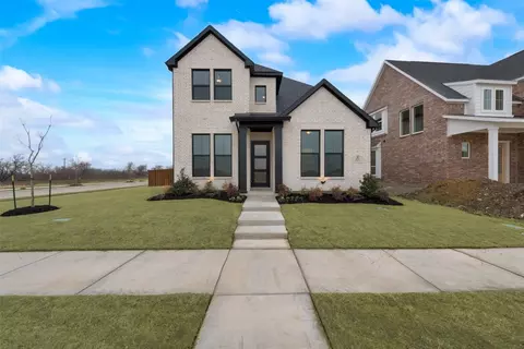 825 Fieldcrest St, Celina, TX 75009