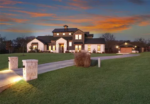 117 Lila Blue Ln, Van Alstyne, TX 75495