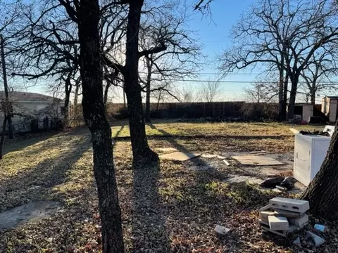 1720 Highland Dr W, Keller, TX 76262