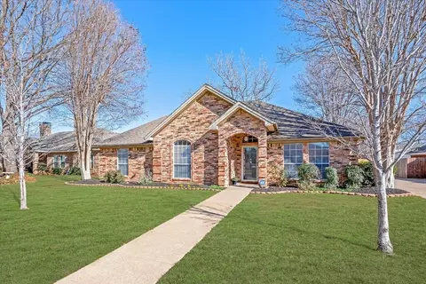 7348 Century Dr, North Richland Hills, TX 76182