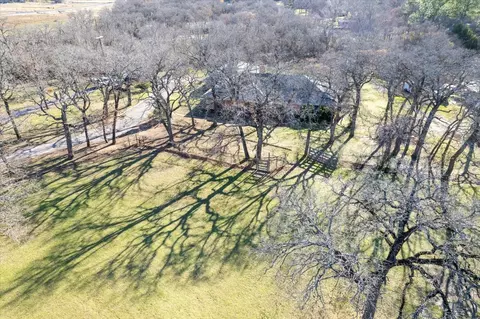 3520 Burleson Retta Rd, Burleson, TX 76028