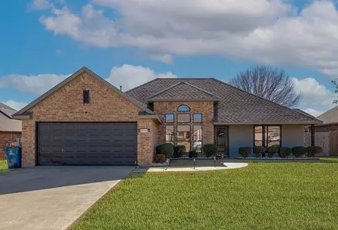 2506 Santa Fe Trl, Sanger, TX 76266