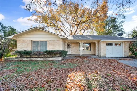 2903 College Cir, Corsicana, TX 75110
