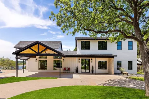 1007 Mesquite Rdg, Graford, TX 76449