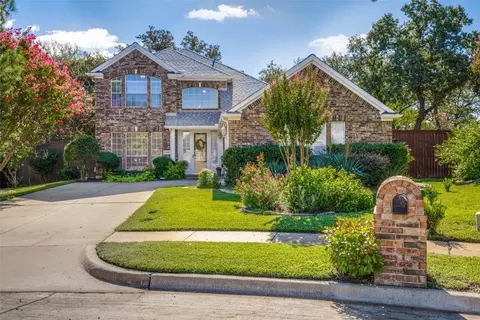 1346 Clear Creek Dr, Lewisville, TX 75067