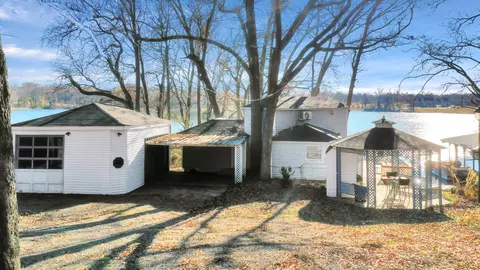 1554 County Road 2260 County Rd, Mineola, TX 75773