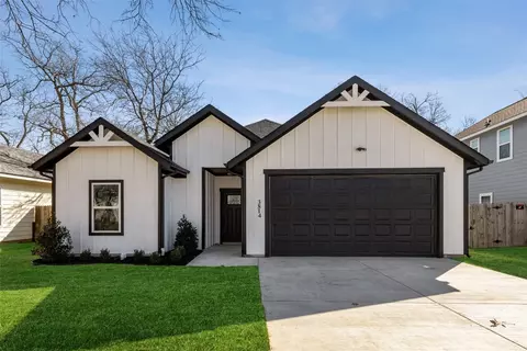 3814 Carl St, Dallas, TX 75210