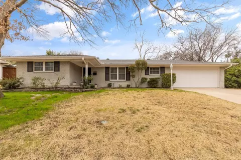 1608 Saxony Rd, Fort Worth, TX 76116