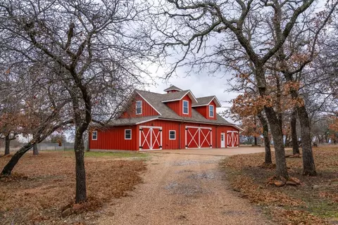 1740 Post Oak Rd, Gordon, TX 76453