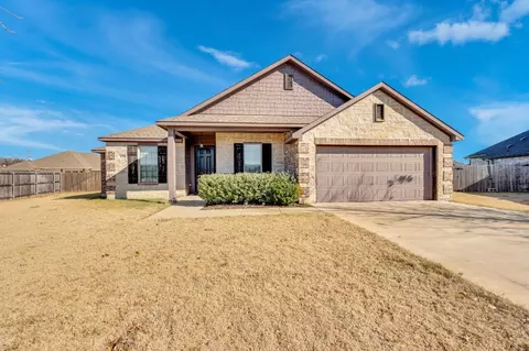 631 Beck Ct, Palmer, TX 75152