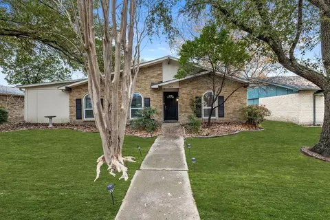 3414 Meadow Oaks Dr, Garland, TX 75043