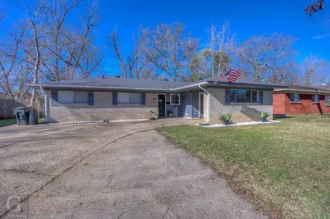 4218 Elaine St, Bossier City, LA 71112