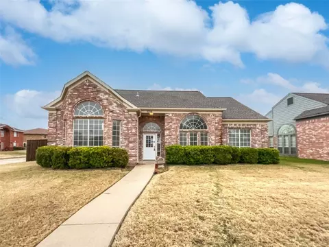 5718 Highgate Ln, Rowlett, TX 75088
