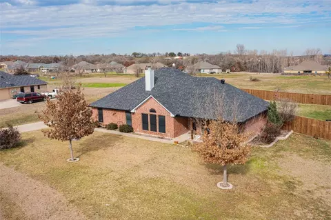 118 Colonial Creek Ln, Weatherford, TX 76088