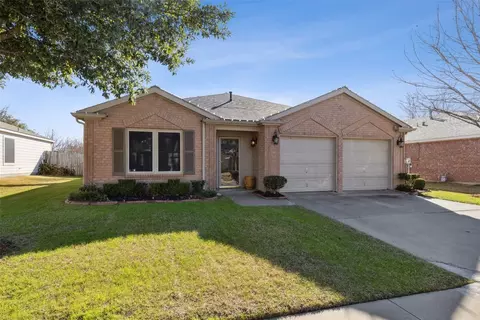 1420 Autumncrest Dr, Arlington, TX 76002