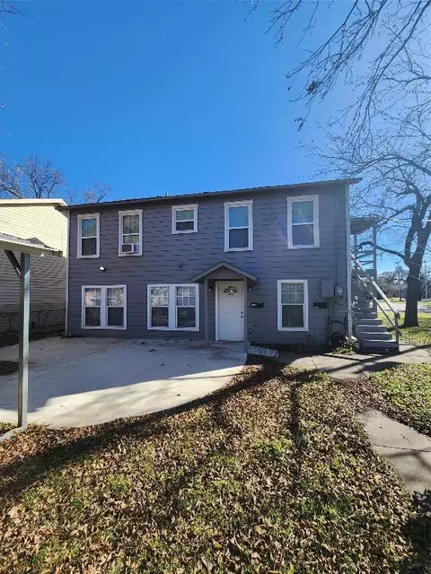 303 W Decatur St, Ennis, TX 75119