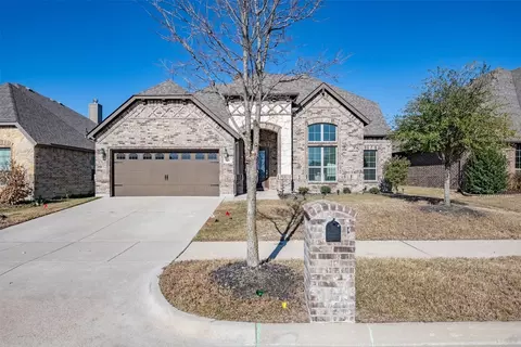 333 Strait Ln, Waxahachie, TX 75165