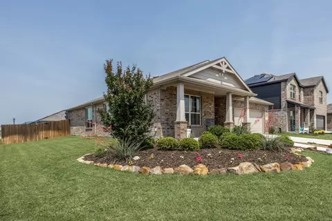 1000 Waverly Dr, Van Alstyne, TX 75495