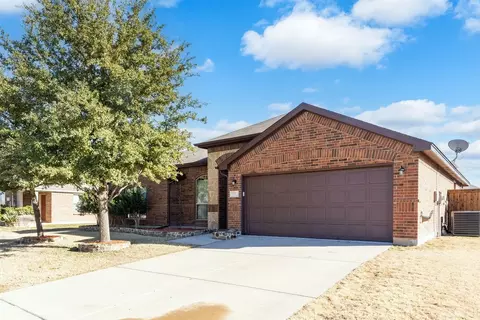 232 Wolf Dr, Forney, TX 75126