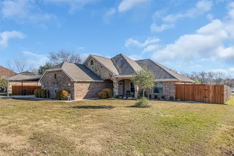 563 Lakeside Dr, Rockwall, TX 75032