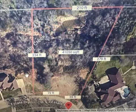 532 Estate Dr, Grand Prairie, TX 75052