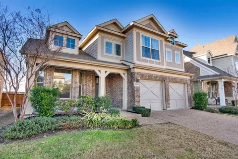 800 Nathanael Greene Ct, Aubrey, TX 76227