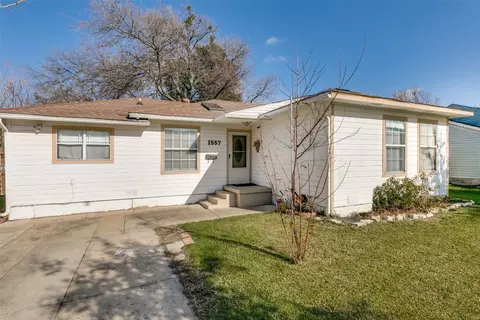 1557 Nash St, Garland, TX 75042