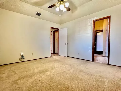 1010 Thistle Dr, Mesquite, TX 75149 photo 11