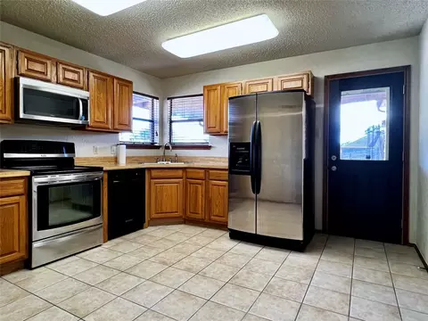 1010 Thistle Dr, Mesquite, TX 75149 photo 8