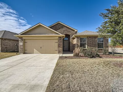 9269 High Stirrup Ln, Fort Worth, TX 76131
